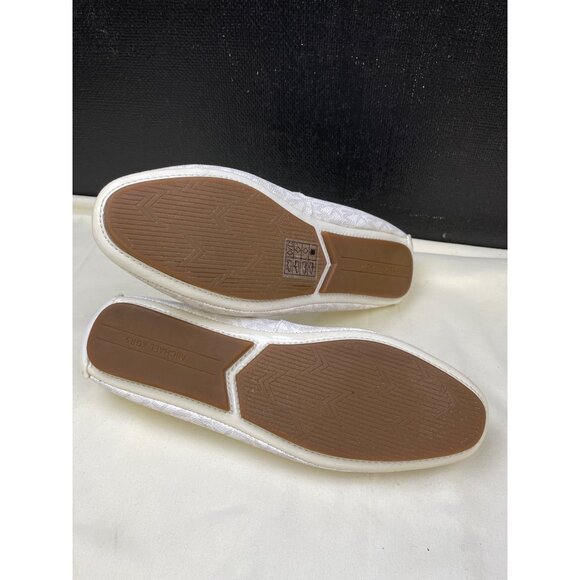 Michael Kors Women's White & Silver Casual Flats Shoes Size 8 SKU 6230 - Picture 5 of 7